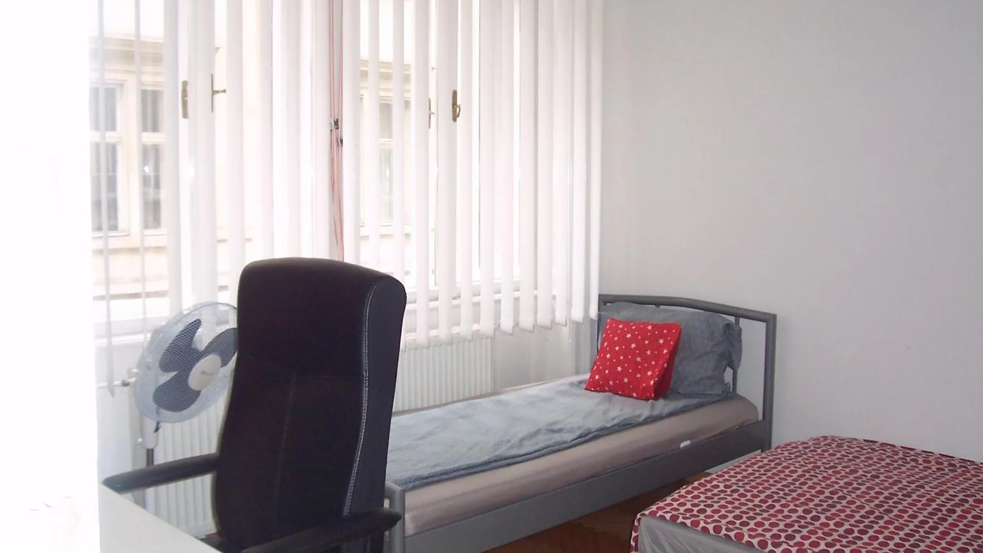 Universal Apartment Budapest 0*,  Hungary